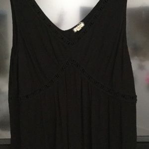 EyeShadow Black Sleeveless Blouse
